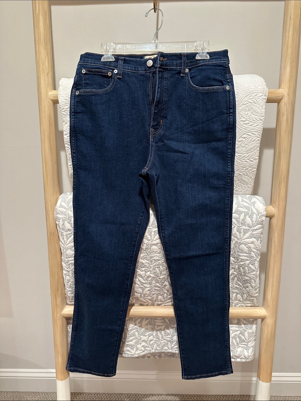 Madewell 31 Classic Dark Wash Women’s Jeans - Navy Blue